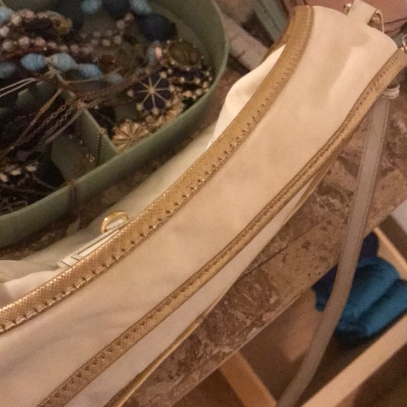 Gold and white Prada shoulder/ handbag - Picture 5 of 8
